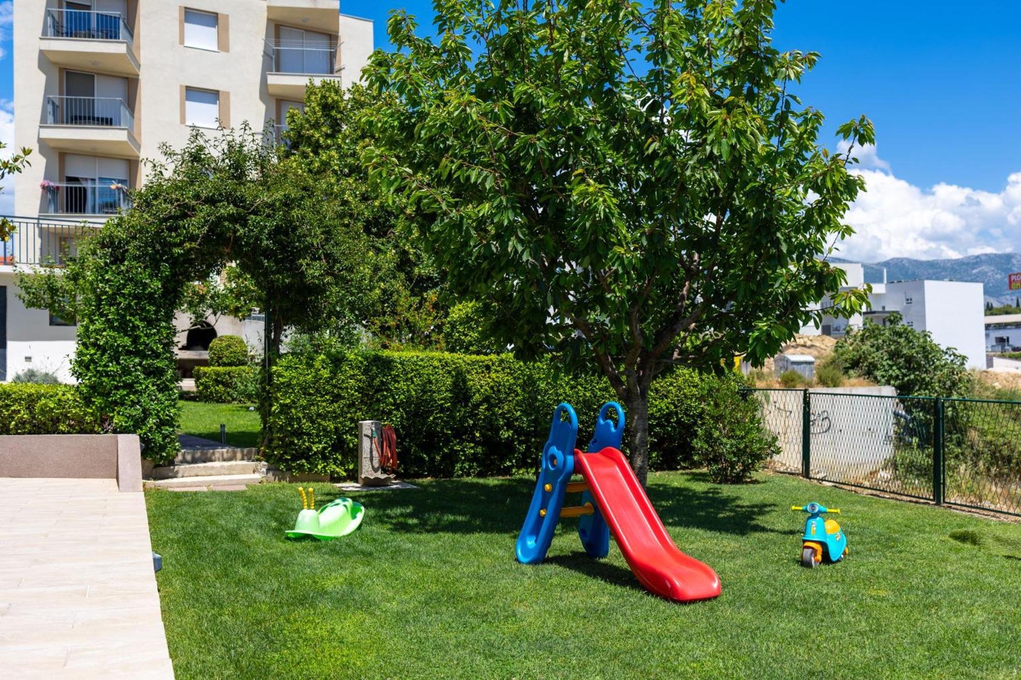 Апартаменты Sunny Garden Сплит Экстерьер фото